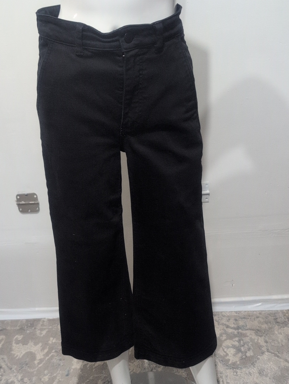 Everlane Woman's Black Cropped Wide-Leg Short Jeans